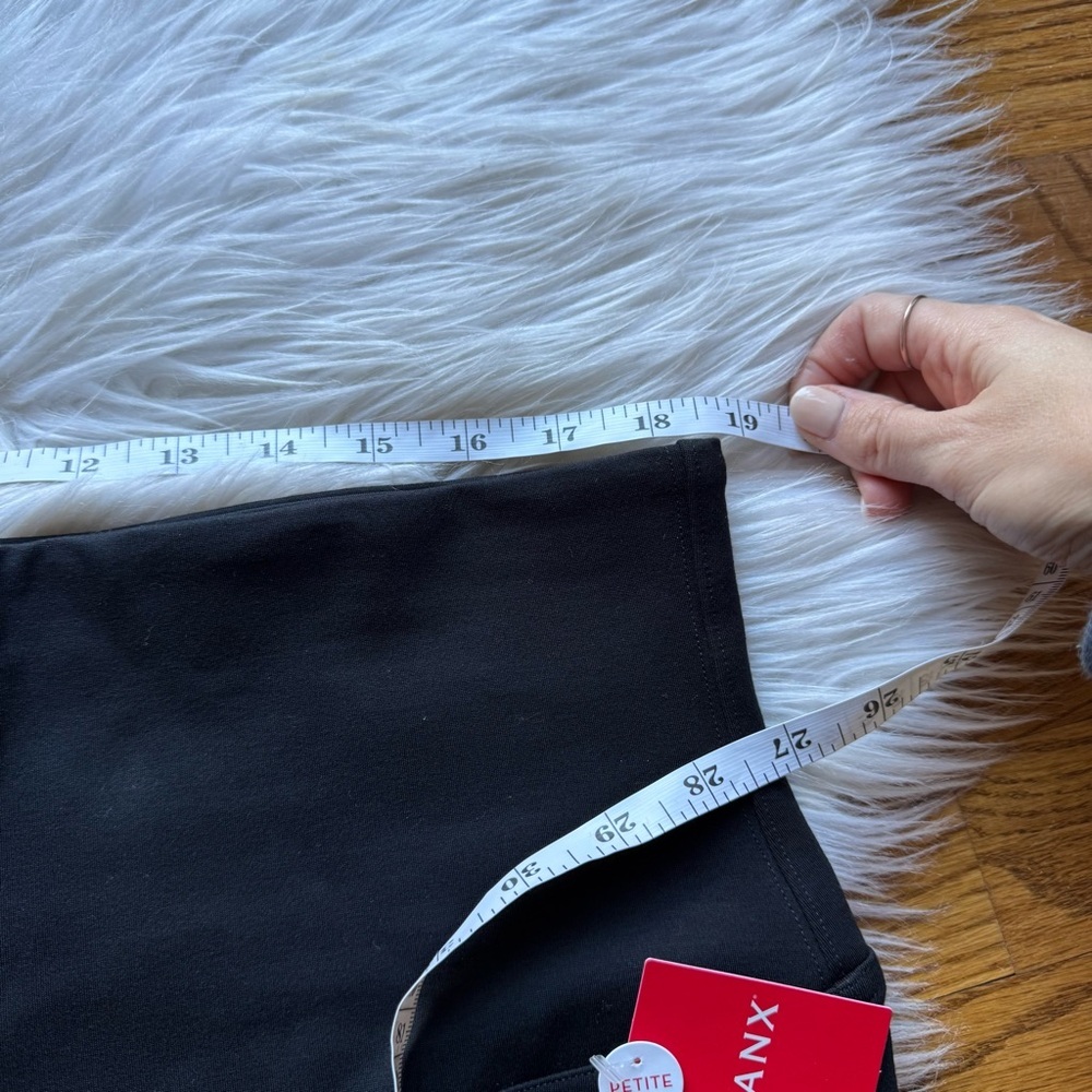 NWT Spanx Ponte Leggings petite in classic black - Picture 9 of 10